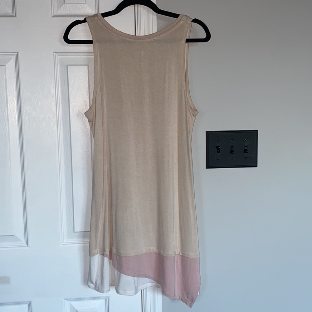 LOGO Layering Tank - Picture 3 of 7